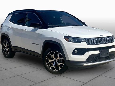 Used 2025 Jeep Compass Limited AWD/4WD image 3