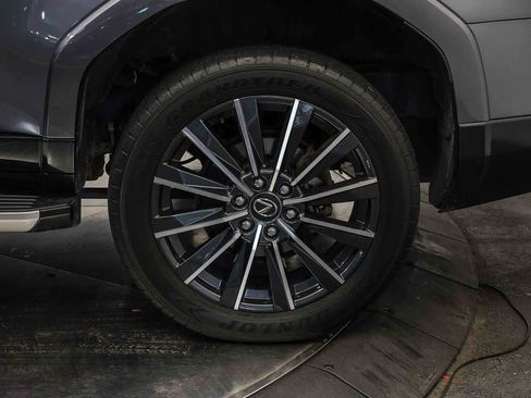 Used 2024 Lexus GX 550 w/ Cold Area Package AWD/4WD image 10