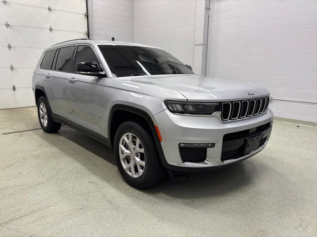Used 2021 Jeep Grand Cherokee L Limited AWD/4WD image 2