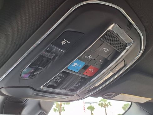 Used 2024 Jeep Grand Cherokee Altitude RWD image 19