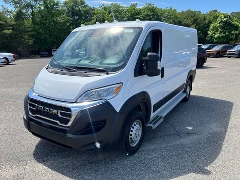 Used 2025 RAM ProMaster 2500 w/ U-Haul Equipment Group FWD image 3