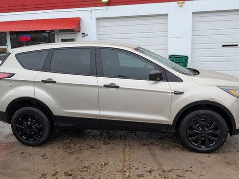 Used 2018 Ford Escape S FWD image 4