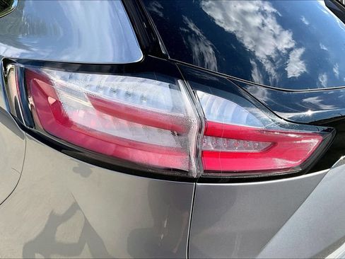Used 2020 Ford Edge SEL FWD image 31
