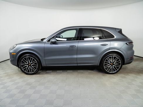 New 2026 Porsche Cayenne AWD/4WD image 2