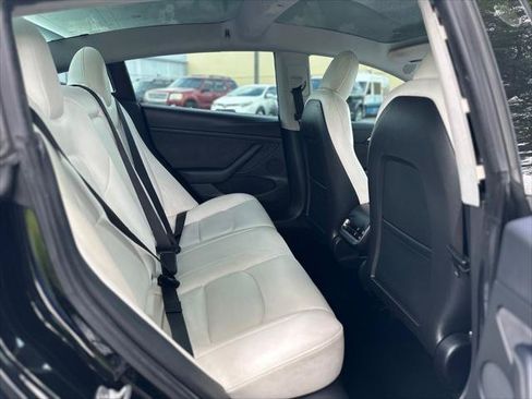 Used 2021 Tesla Model 3 Long Range AWD/4WD image 19