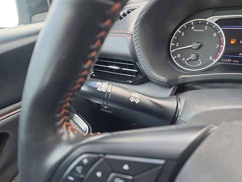 Used 2024 Nissan Sentra SR w/ SR Premium Package image 17