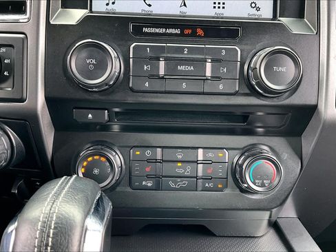 Used 2016 Ford F150 XLT w/ Equipment Group 302A Luxury AWD/4WD image 34