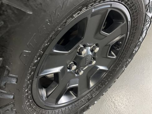 Used 2023 Jeep Gladiator Mojave image 16