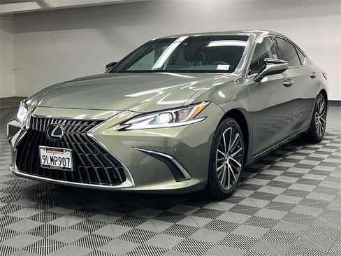 Certified 2024 Lexus ES 350 w/ Premium Package image 2