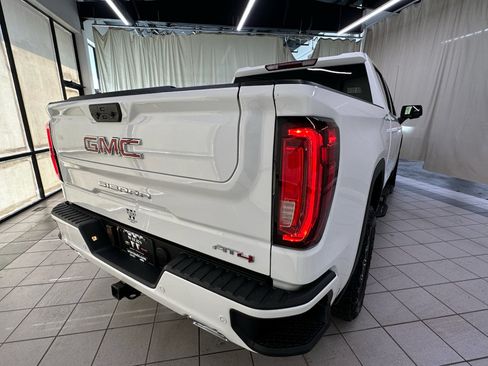 Used 2025 GMC Sierra 1500 AT4 AWD/4WD image 5