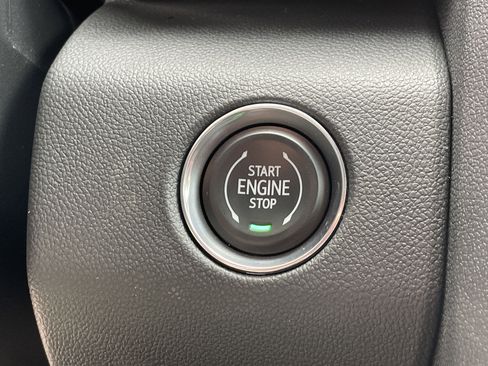 New 2025 GMC Acadia Elevation image 24