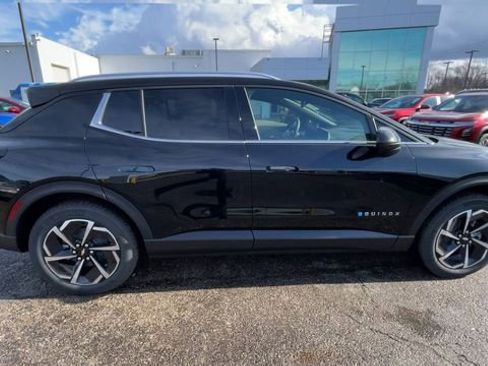 New 2026 Chevrolet Equinox EV LT image 2