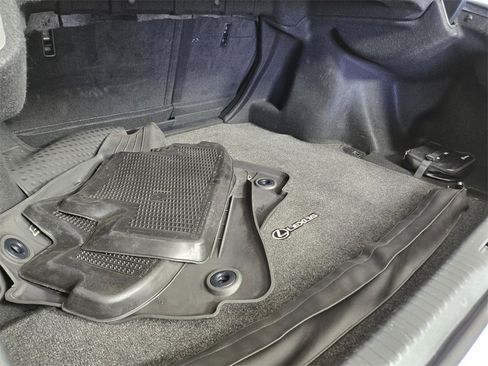 Used 2017 Lexus RC 200t F Sport image 18