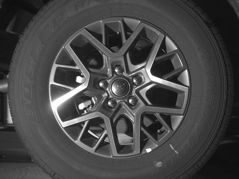 Used 2025 Jeep Wrangler Sahara image 15