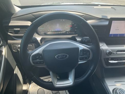 Used 2021 Ford Explorer XLT RWD image 23
