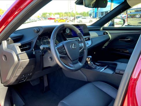 Used 2024 Lexus ES 250 w/ Premium Package image 33