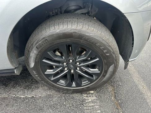 Used 2020 Ford Expedition Limited w/ Equipment Group 303A image 26