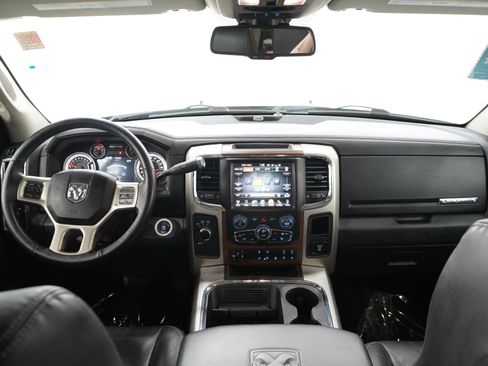 Used 2016 RAM 2500 Laramie w/ Convenience Group AWD/4WD image 16