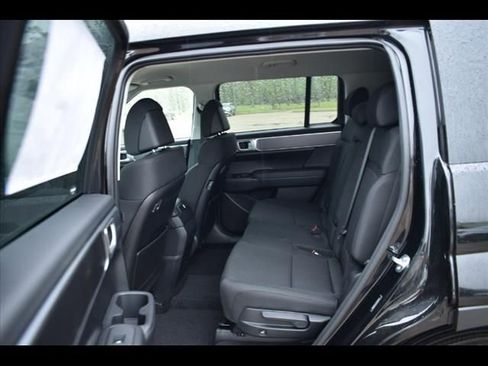 Certified 2025 Hyundai Santa Fe SE FWD image 15