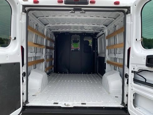 Used 2025 RAM ProMaster 2500 w/ U-Haul Equipment Group FWD image 5