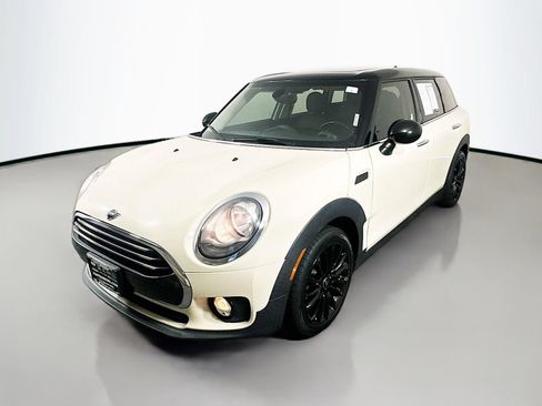 Used 2019 MINI Cooper Clubman FWD image 3