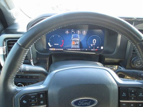 Used 2024 Ford F350 Lariat w/ Lariat Ultimate Package image 30