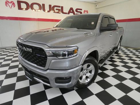 Used 2025 RAM 1500 Big Horn AWD/4WD image 1