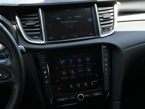 Used 2019 INFINITI QX50 Luxe FWD image 29