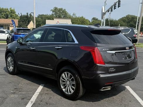 Used 2018 Cadillac XT5 Luxury w/ Driver Awareness Package AWD/4WD image 11