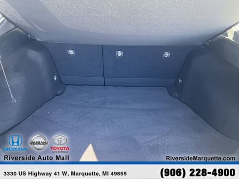 Used 2016 Toyota Prius Two FWD image 8