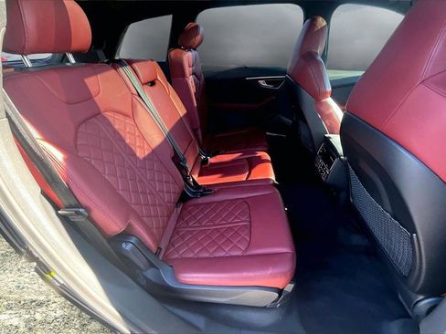 Used 2021 Audi SQ7 Prestige w/ Prestige Package image 24