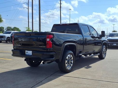 Used 2026 Chevrolet Silverado 2500 Custom w/ Custom Value Package AWD/4WD image 2