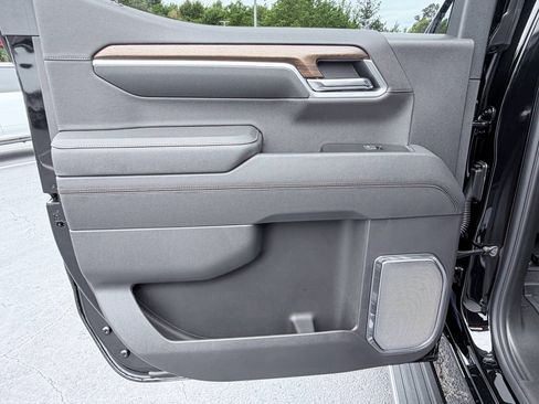New 2026 Chevrolet Silverado 1500 High Country AWD/4WD image 36