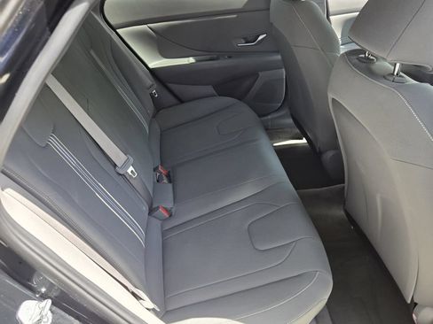 Used 2023 Hyundai Elantra SEL w/ Convenience Package FWD image 15
