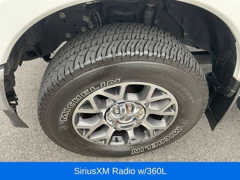 Used 2022 Ford F250 Lariat w/ Lariat Ultimate Package AWD/4WD image 11