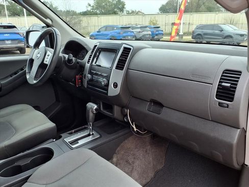 Used 2011 Nissan Xterra S w/ 4X2 Value Package image 21