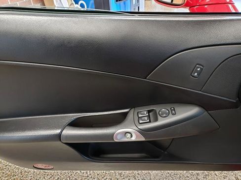 Used 2005 Chevrolet Corvette Convertible image 11