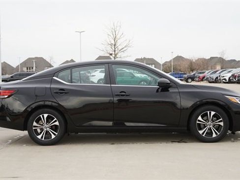 Used 2023 Nissan Sentra SV image 10