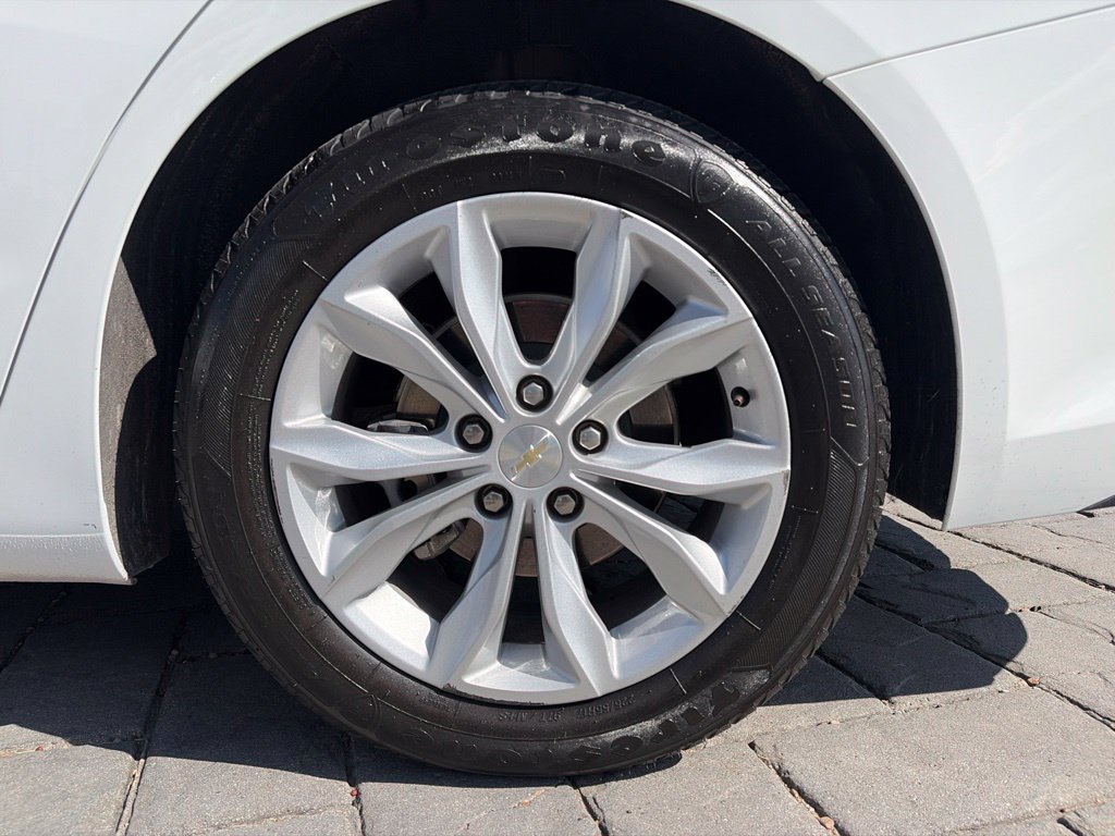 Used 2024 Chevrolet Malibu LT FWD image 18