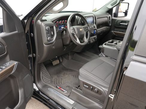 Used 2022 Chevrolet Silverado 1500 LT AWD/4WD image 13