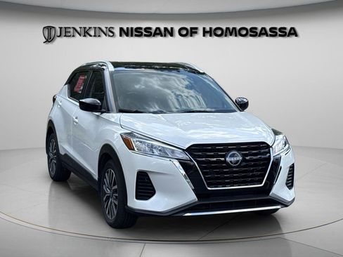 Certified 2024 Nissan Kicks SV FWD image 19