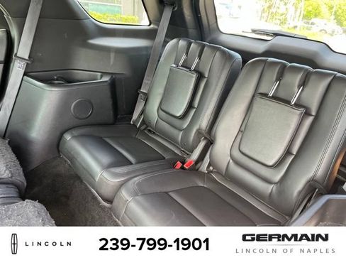 Used 2015 Ford Explorer XLT w/ Equipment Group 202B AWD/4WD image 14