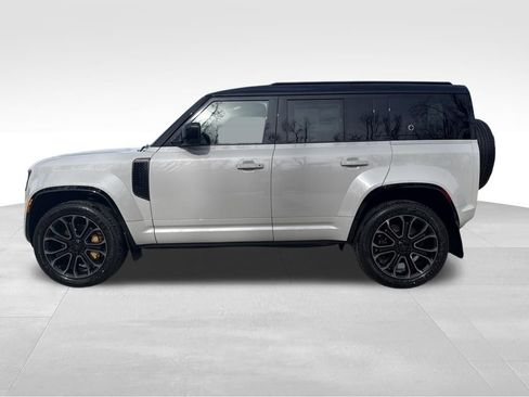 New 2026 Land Rover Defender 110 OCTA AWD/4WD image 2