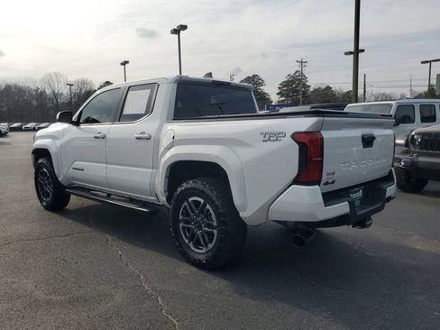 Used 2024 Toyota Tacoma TRD Sport image 4