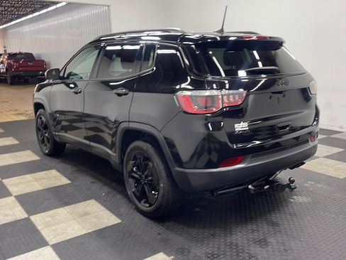 Used 2019 Jeep Compass Latitude AWD/4WD image 13