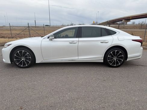 Used 2022 Lexus LS 500 AWD image 2