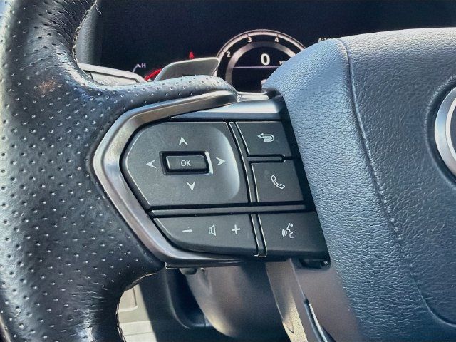 Used 2023 Lexus LX 600 F Sport w/ Accessory Package (A2) AWD/4WD image 40