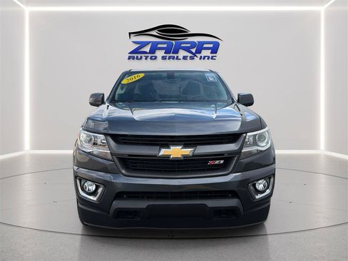 Used 2016 Chevrolet Colorado Z71 AWD/4WD image 2