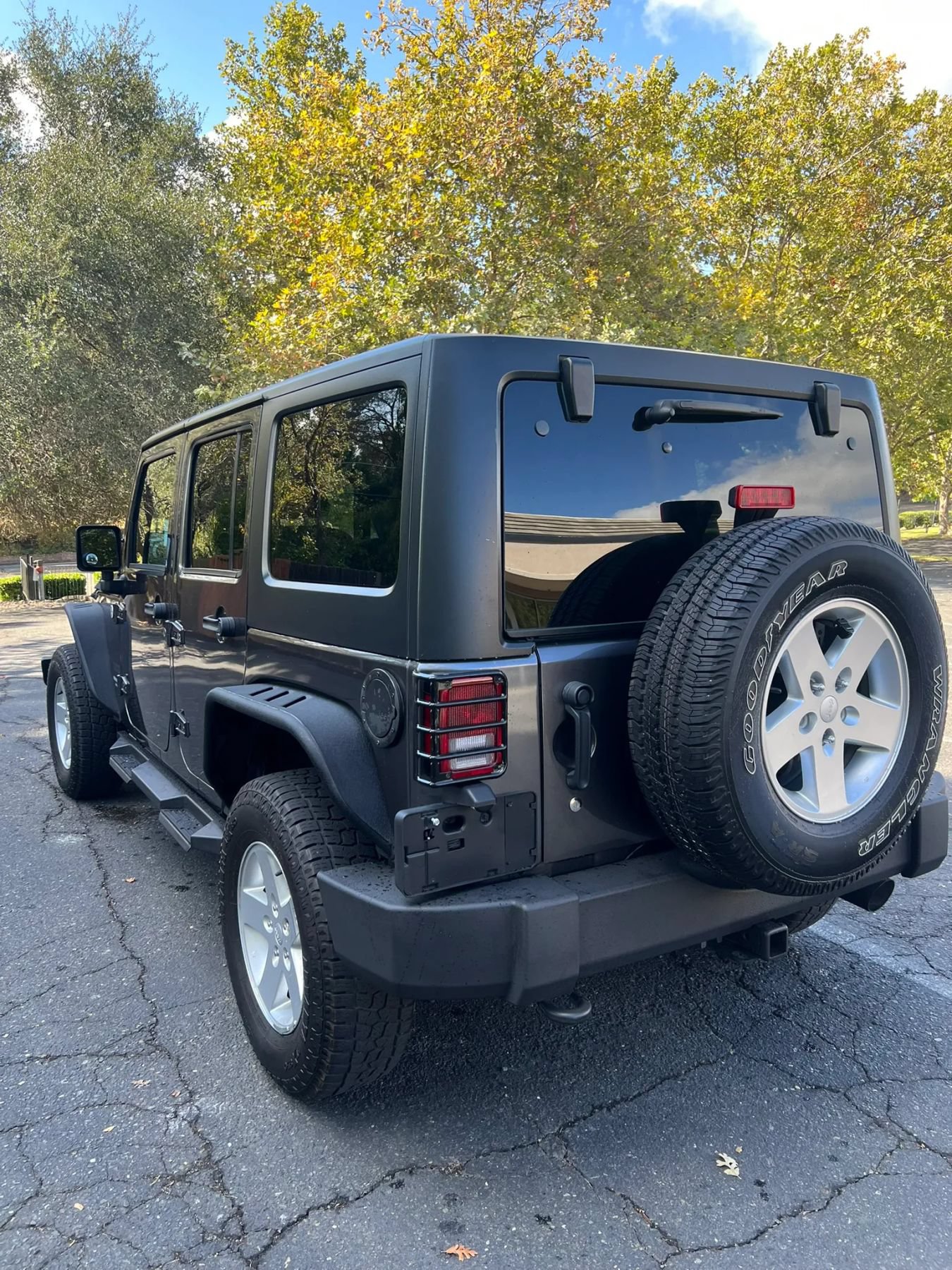 Used 2016 Jeep Wrangler Unlimited Sport w/ Quick Order Package 24S AWD/4WD image 8