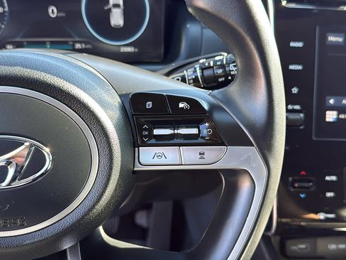 Used 2023 Hyundai Tucson SEL w/ Convenience Package image 16